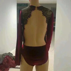 Bodysuit with open back velour.